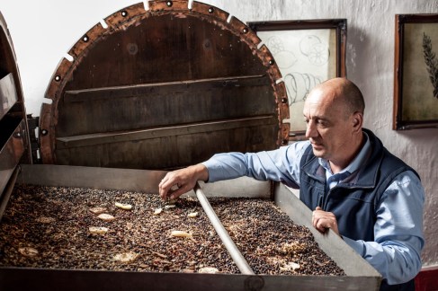 caorunn-gin-simon-buley-gin-master