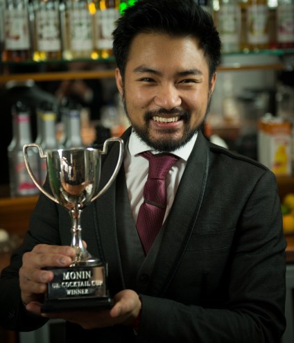 peter-nguyen-with-the-monin-cup-uk-trophy
