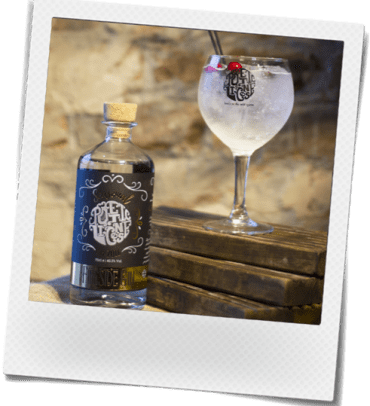 poetic-license-fireside-gin-and-tonic