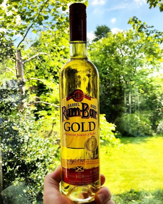 Rum Bar Gold
